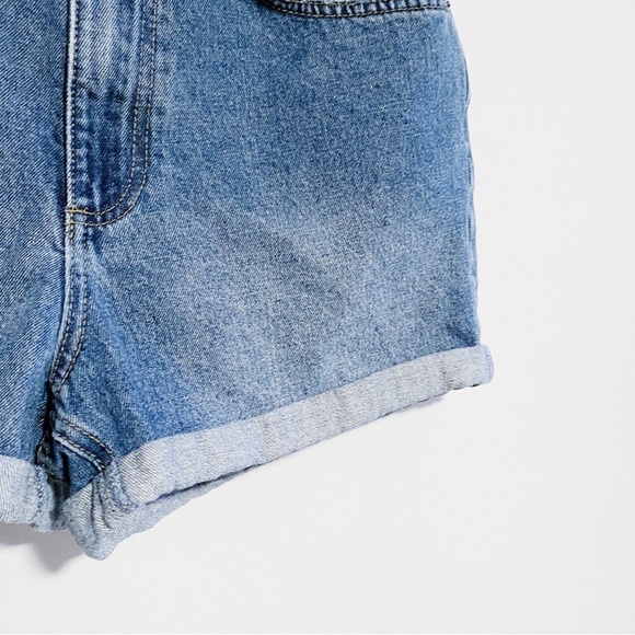 Amuse Society - Medium Wash Denim Shorts - Picture 4 of 4